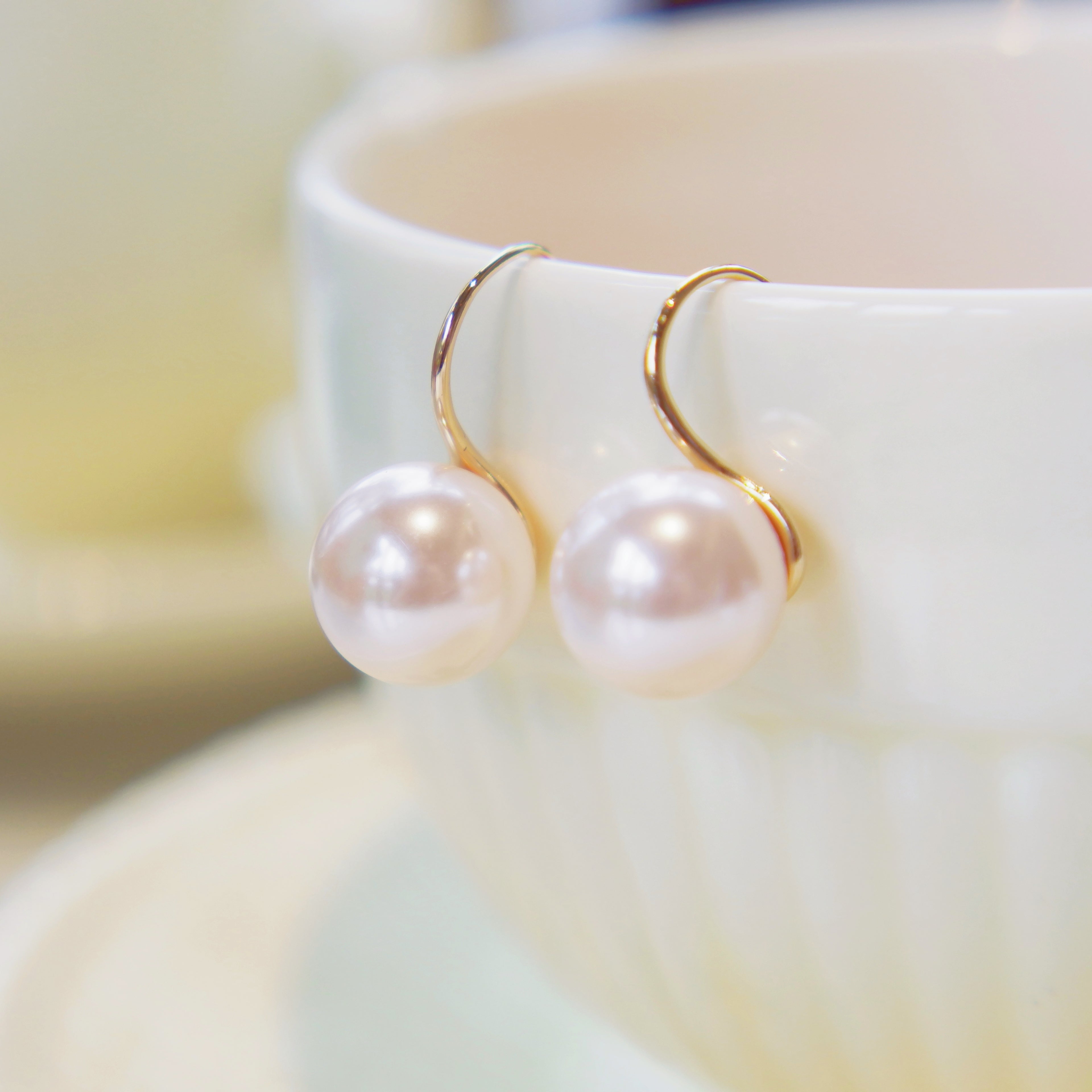 Goblet Pearl Earrings