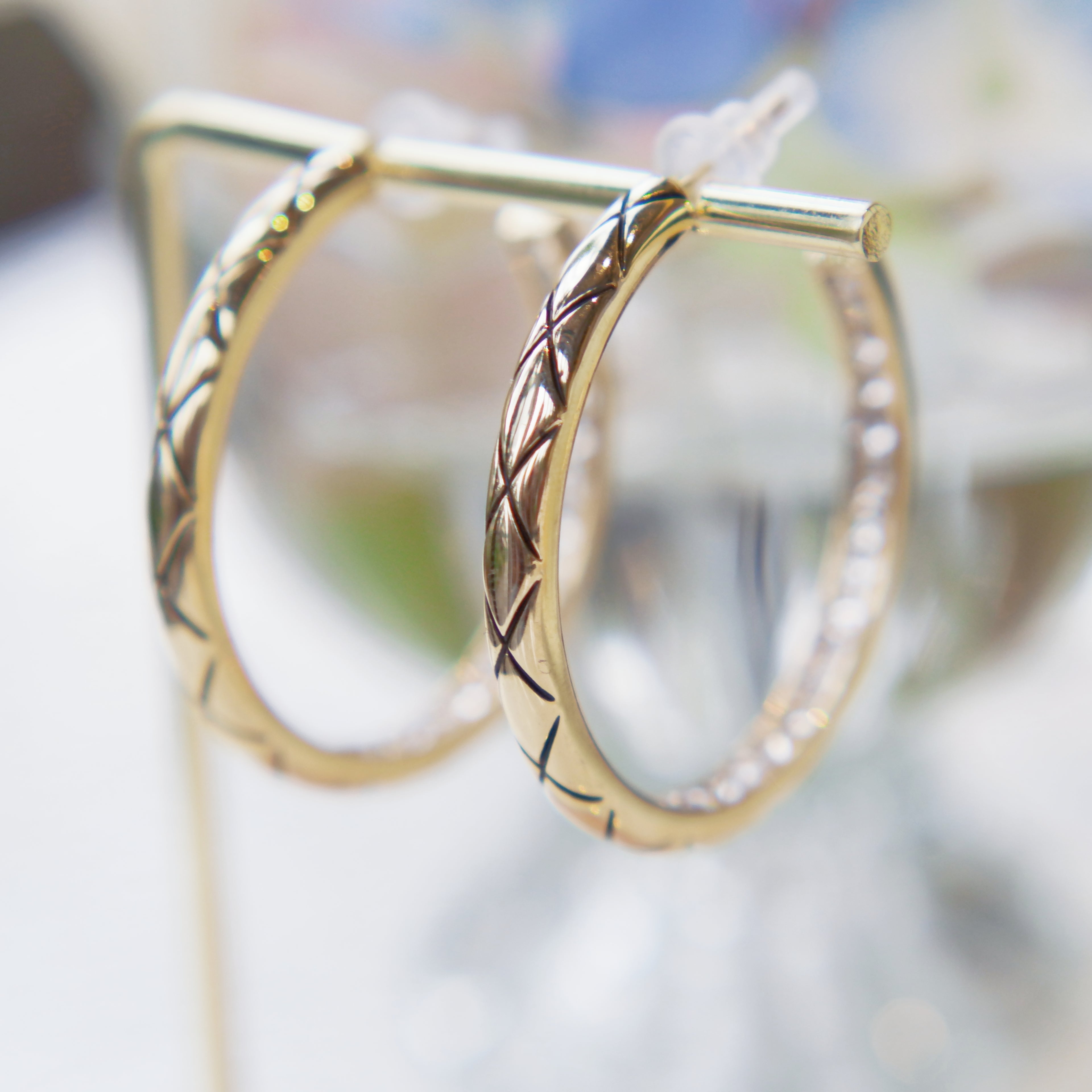 Plain Circle Stud Earrings with Embedded Diamonds