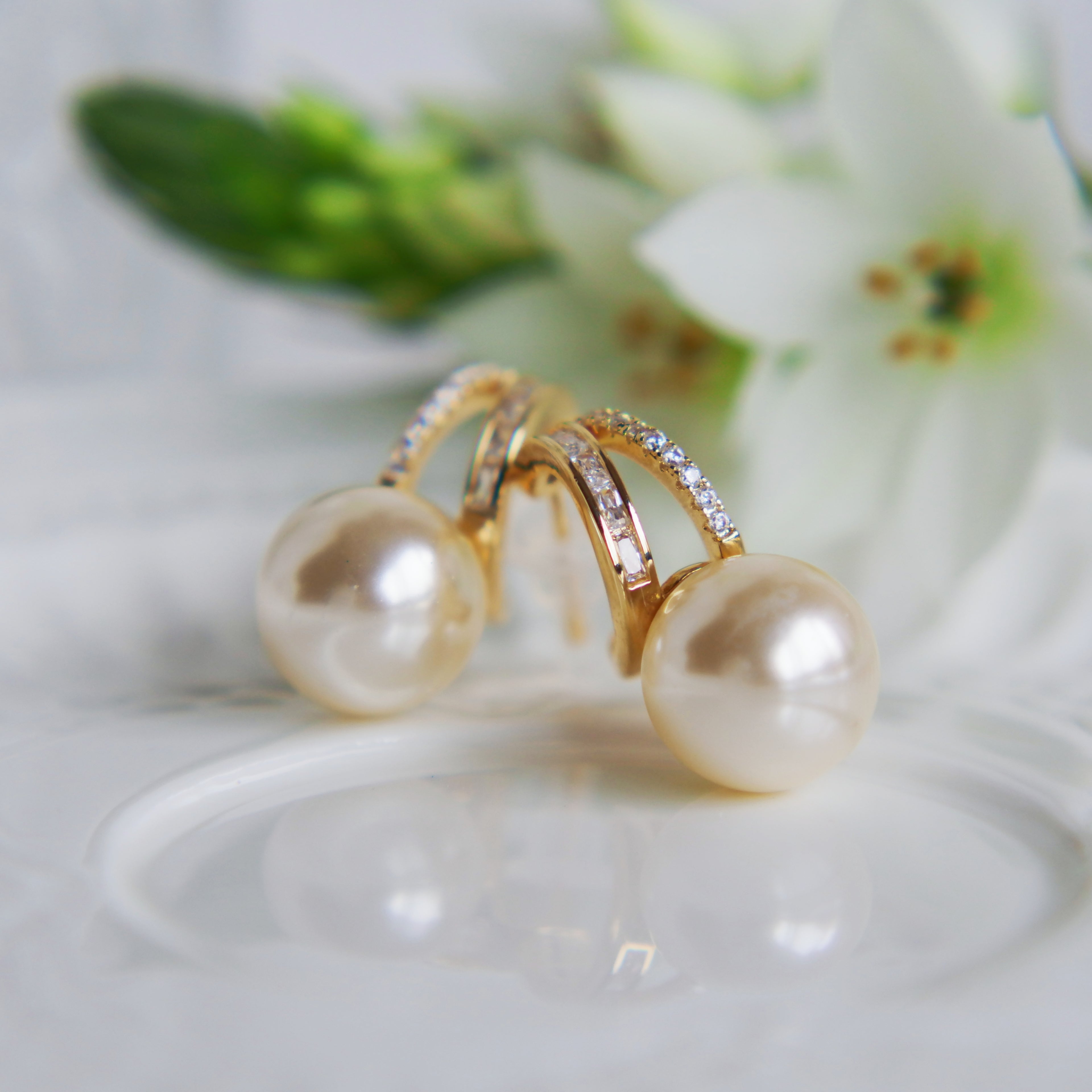 Golden Pearls Earrings